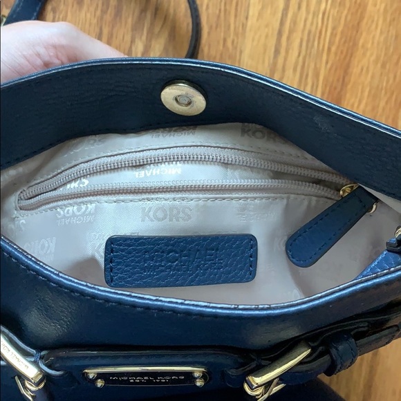 Crossbody - Picture 3 of 3